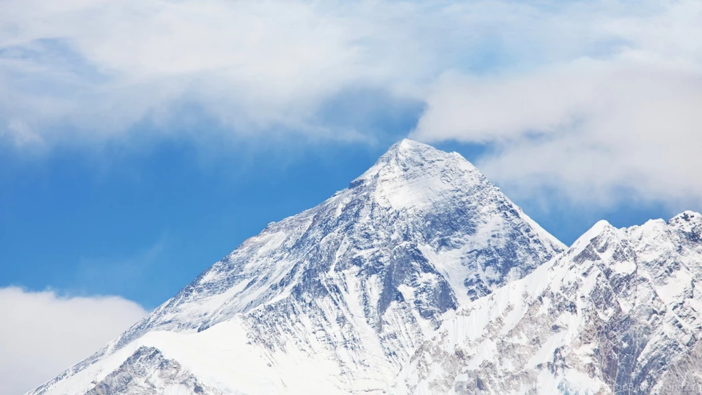 Beautiful Mount Everest High Quality Wallpapers Download Mount ...