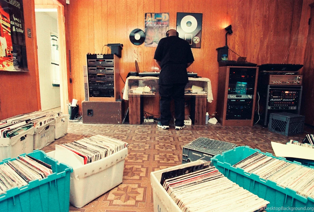 Screwed Up Record & Tapes))) THE OFFICIAL WEBSITE