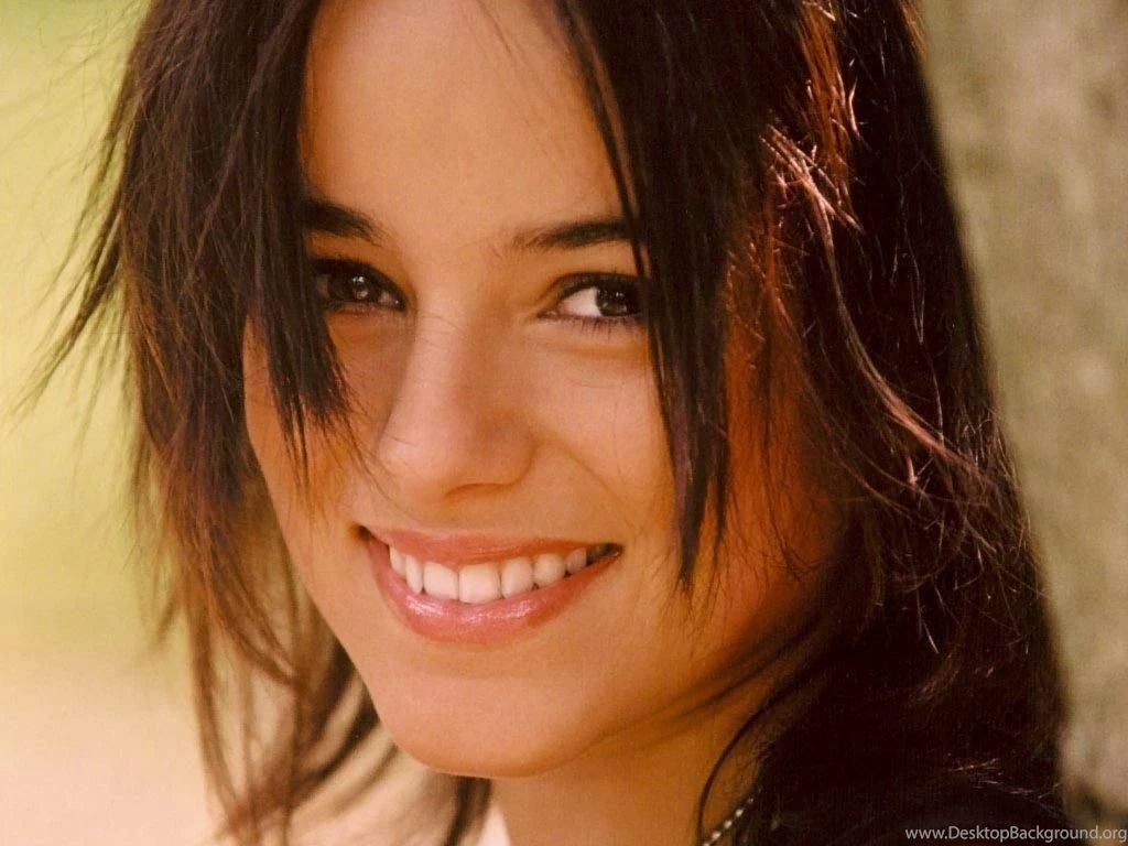 Gallery Tabloid Star: Alizee Photo Gallery