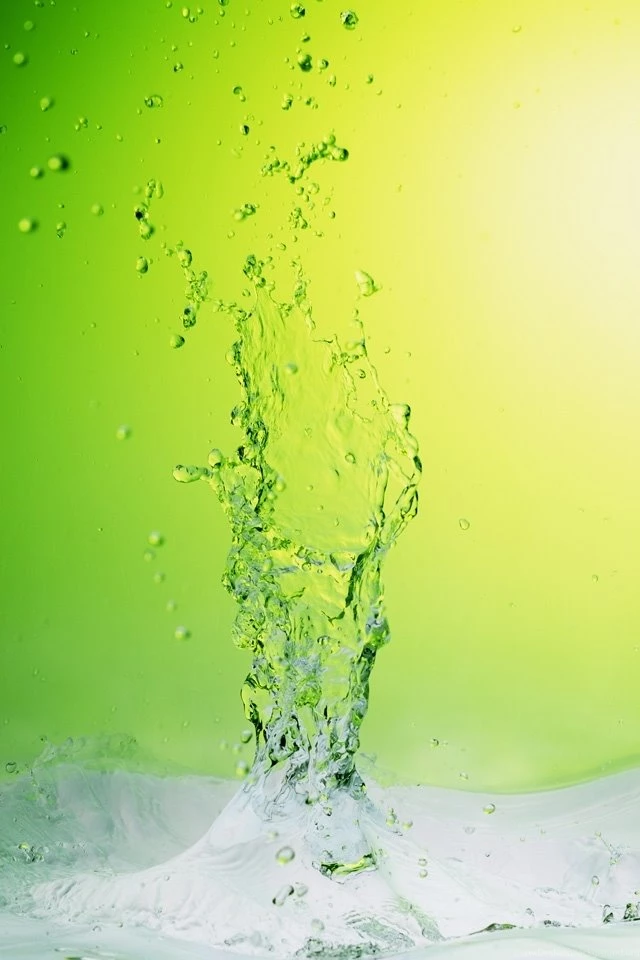 Iphone4 Green WaterDrop.jpg