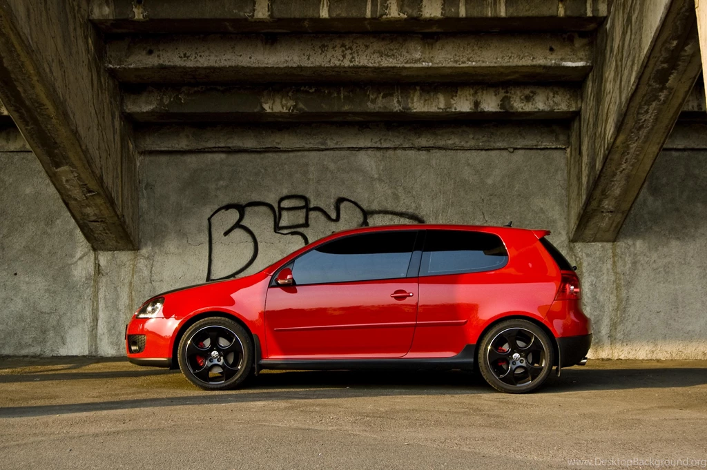 VOLKSWAGEN GOLF GTI WALLPAPER   (