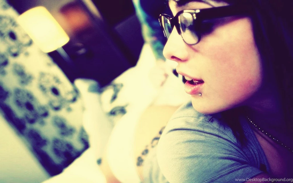 Cute Girl Wallpapers Hd