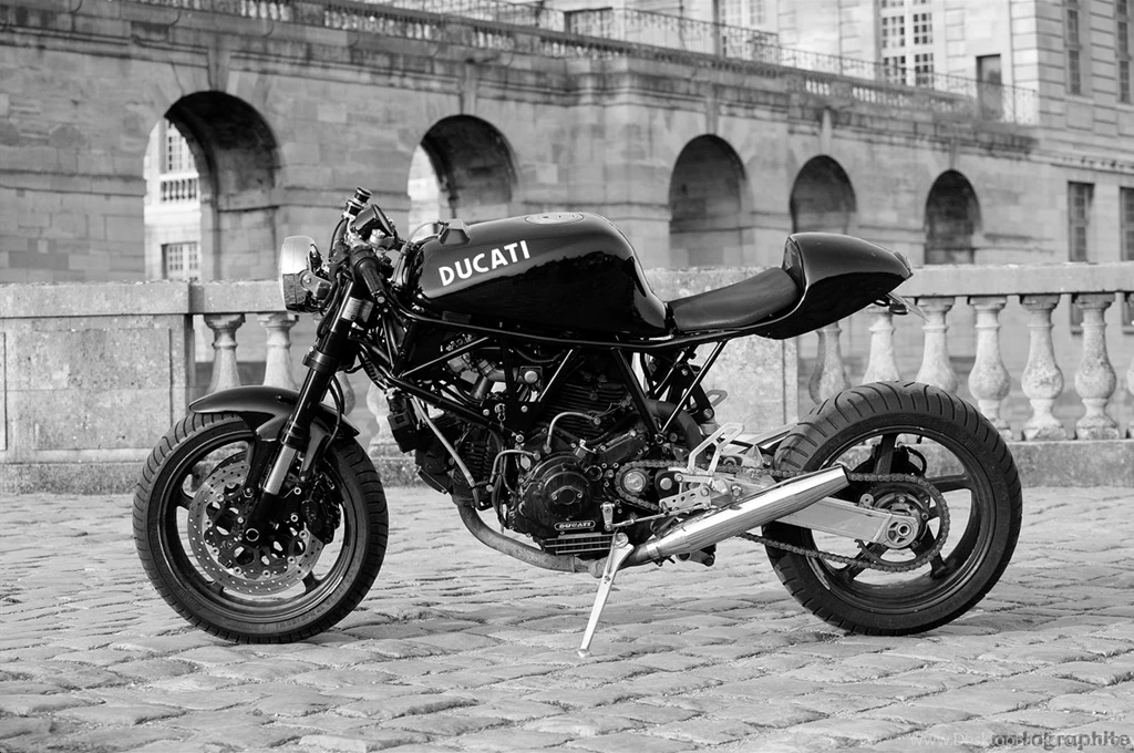 Motographite: MC WALLPAPERS