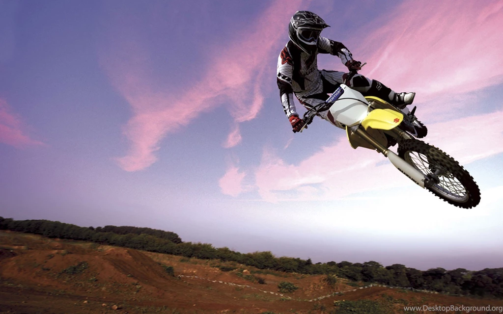 Salto En Moto Suzuki Wallpapers » WallDevil   Best Free HD Desktop ...