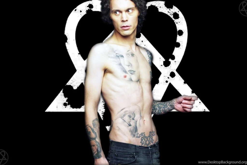 Browsing Wallpapers On DeviantArt