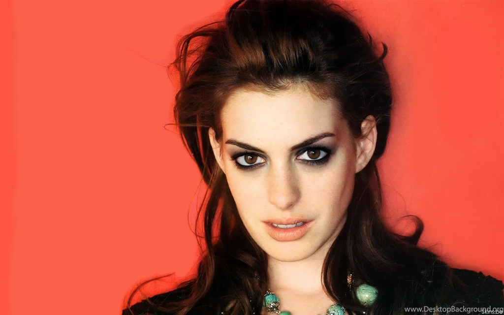Anne Hathaway Wallpapers High Quality