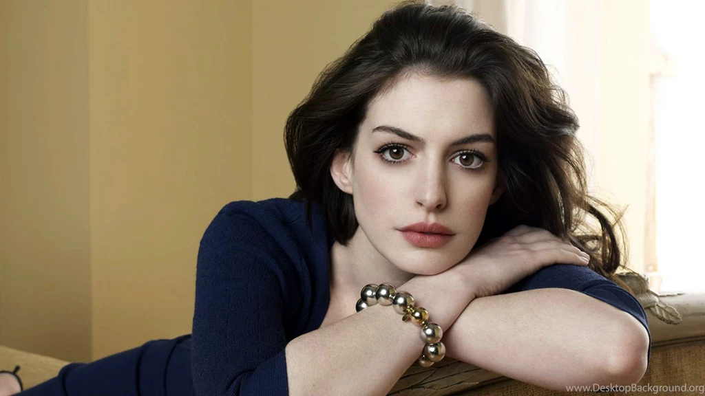 Anne Hathaway HD Wallpapers