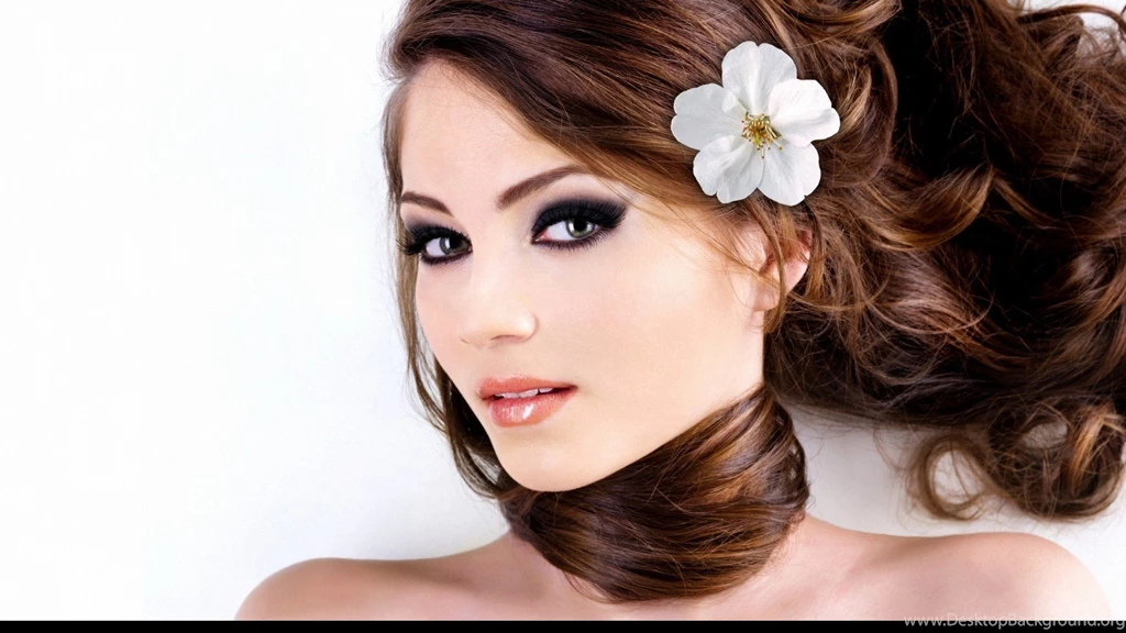 Beautiful Girl Wallpapers