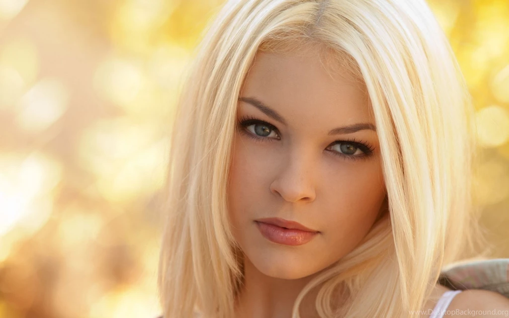Women Blonde Face