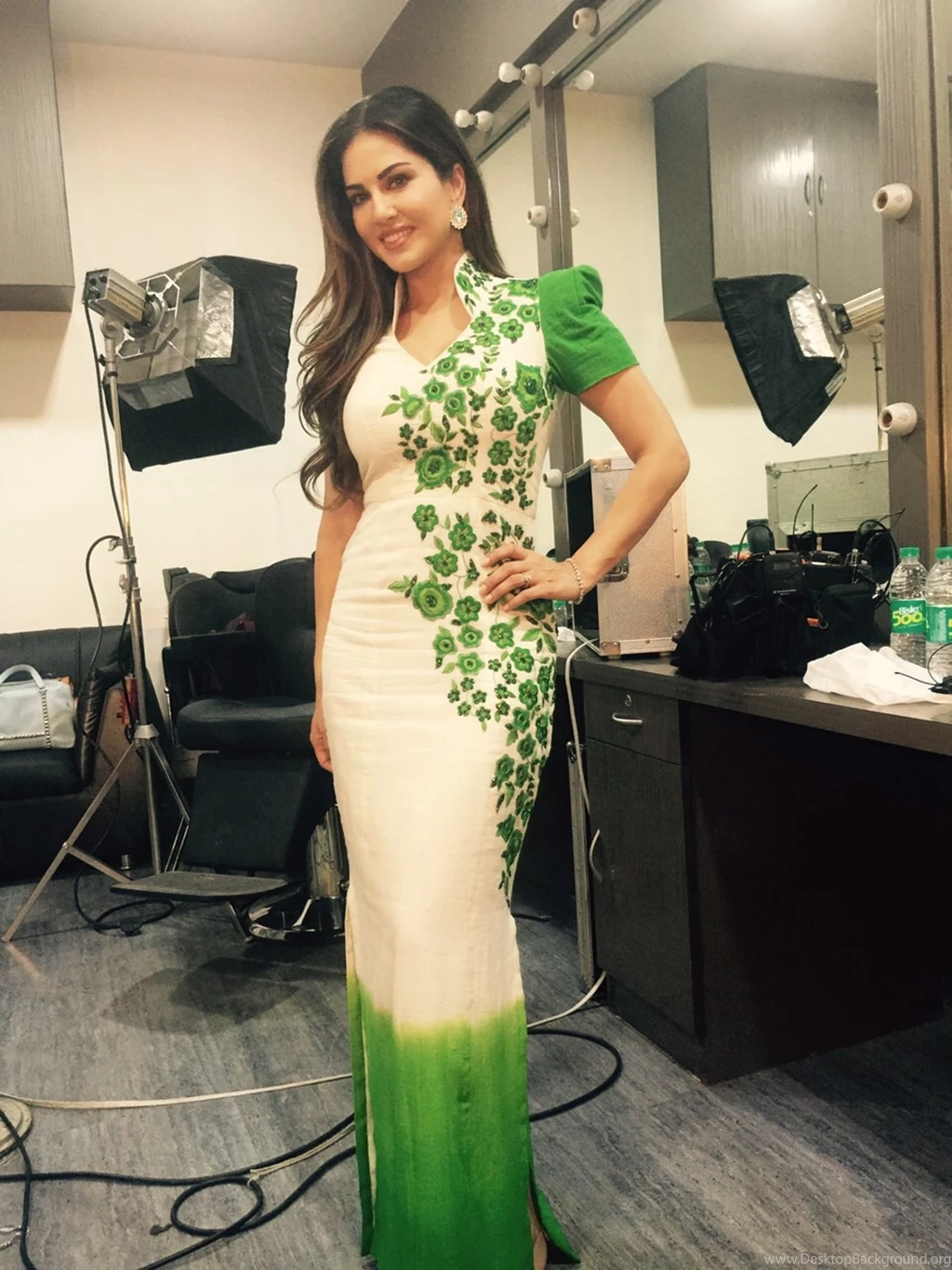 Sunny Leone Wallpapers