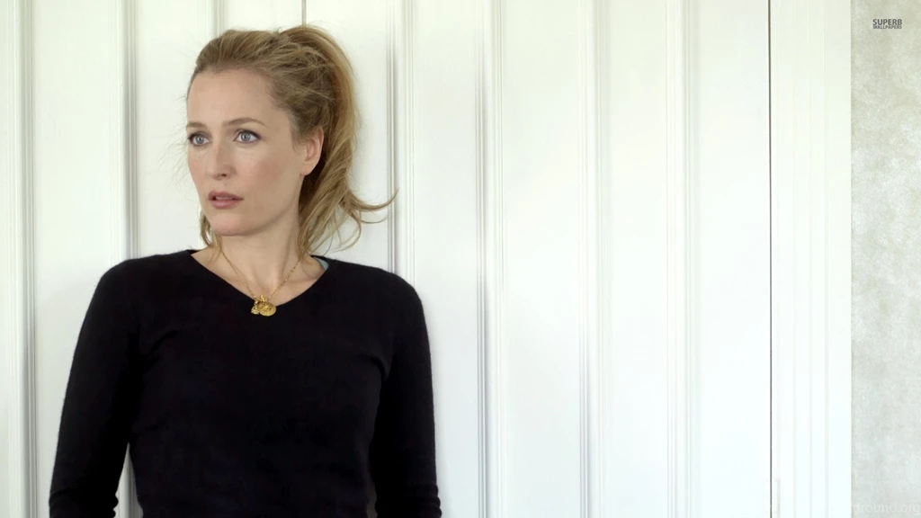 Most Beautiful Gillian Anderson HQ Images
