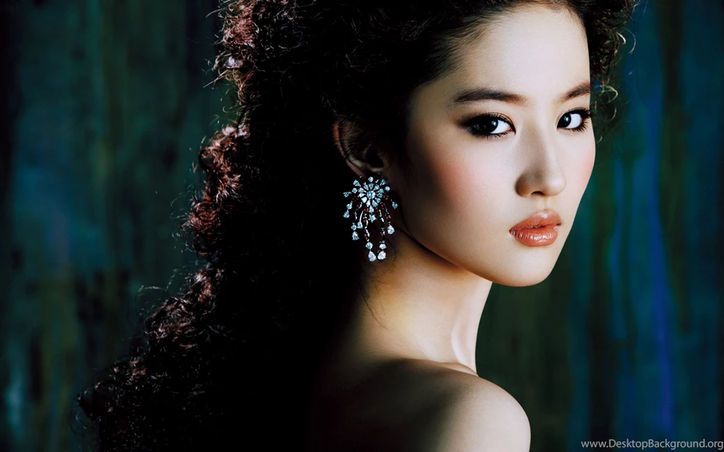 Awesome Beautiful Girls HD Wallpapers Free Download