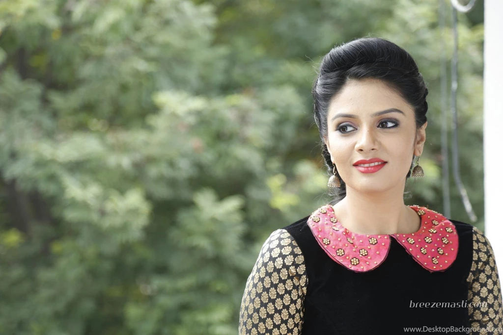 Sreemukhi Telugu Actress HD Wallpapers   Tamil Movies, Telugu ...