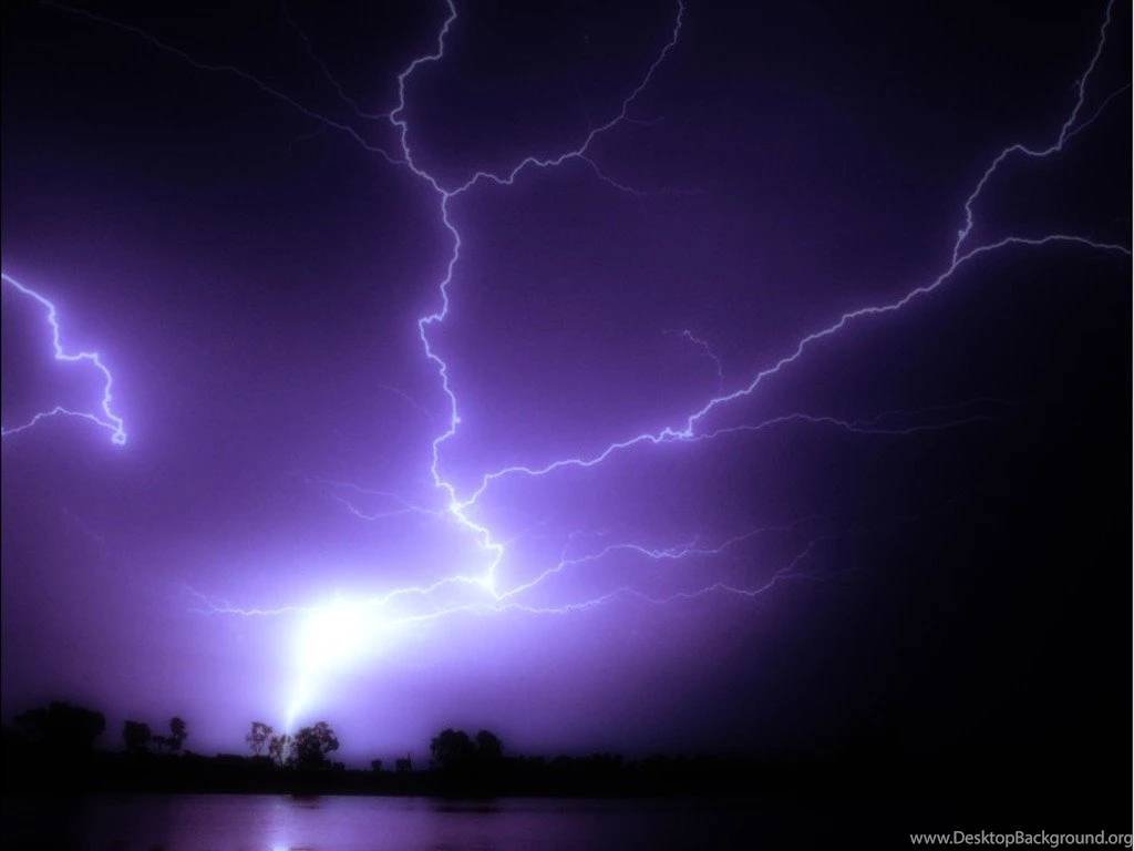 Wallpapers Lightning The Free Purple 1024x768
