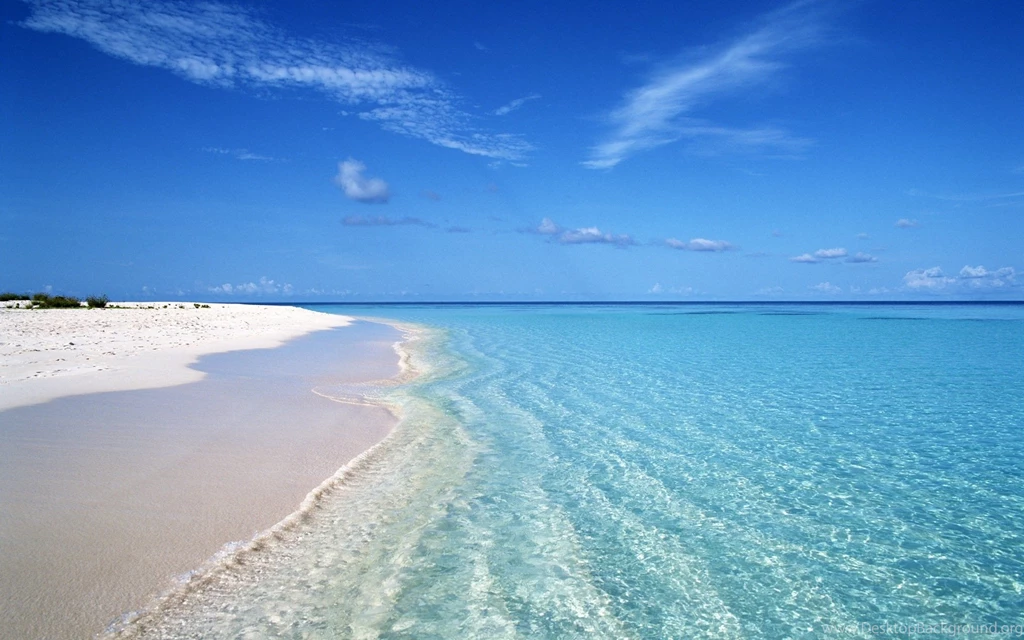 42 Clear Water Desktop Wallpapers