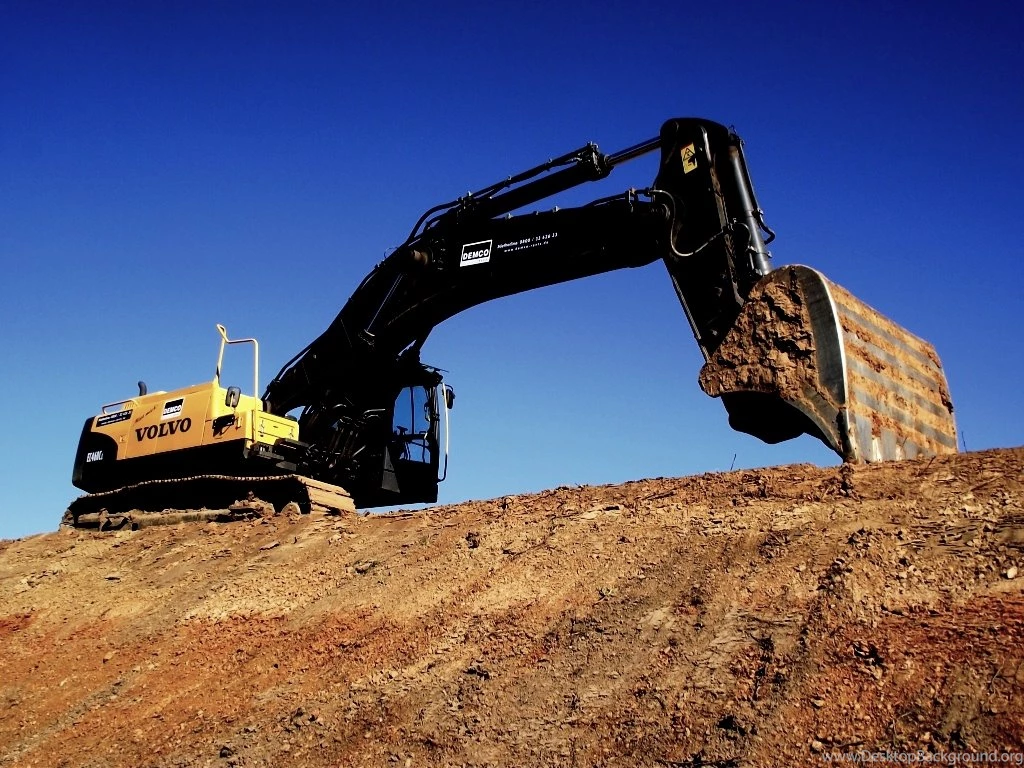 Titan Aus Schwedenstahl. Volvo Bagger In Ruhefahse. Aufgenommen ...