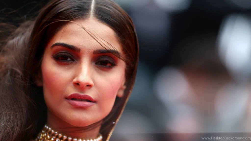 20+ Sonam Kapoor HD Wallpapers High Quality