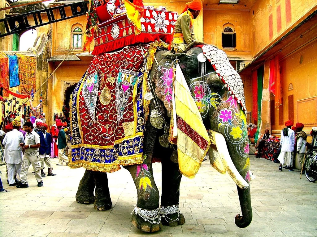 Painted Indian Elephant Wallpapers Image