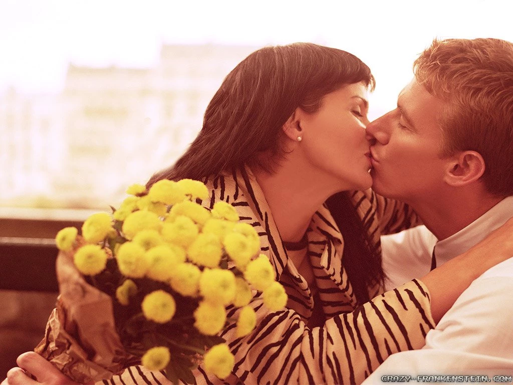 Romantic Couple Wallpapers   Crazy Frankenstein