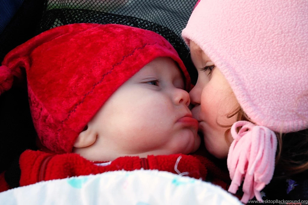 Download Sweet Baby Couple Romantic Wallpapers For Your Mobile ...