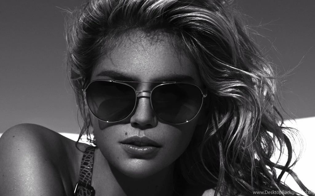 Kate Upton Black And White Uhd Wallpapers Ultra High Definition ...