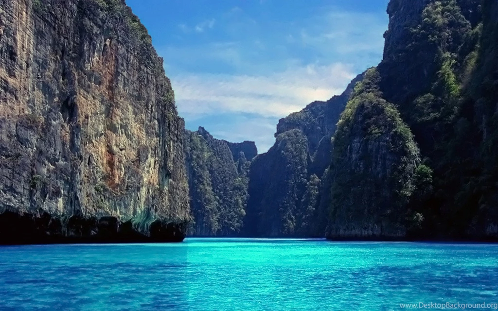 Awesome Blue River Wallpapers Image