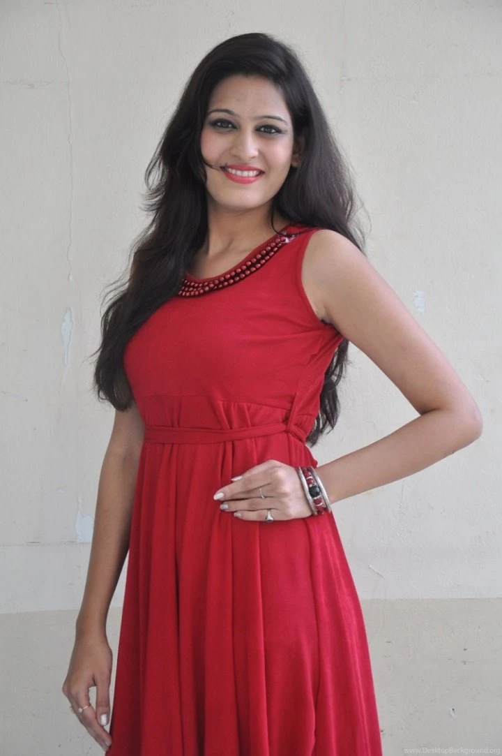 Swetha Latest Photos : Telugu Heroine Gallery
