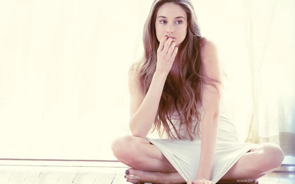 Shailene Woodley Wallpapers High Resolution And Quality Download