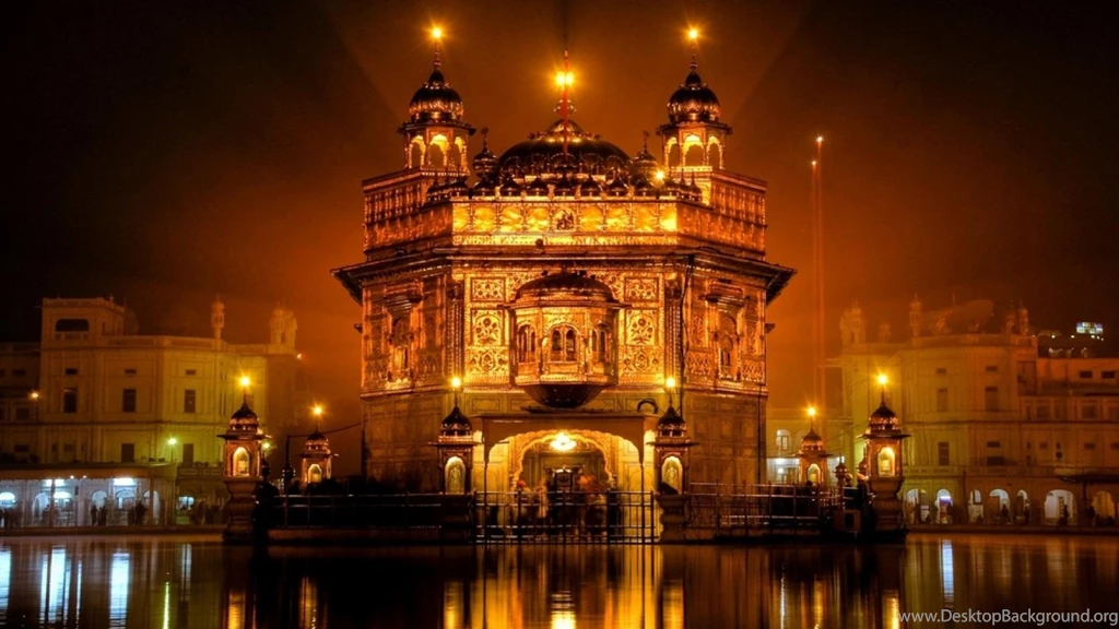 The Golden Temple At Night In Amritsar India Wallpapers ...