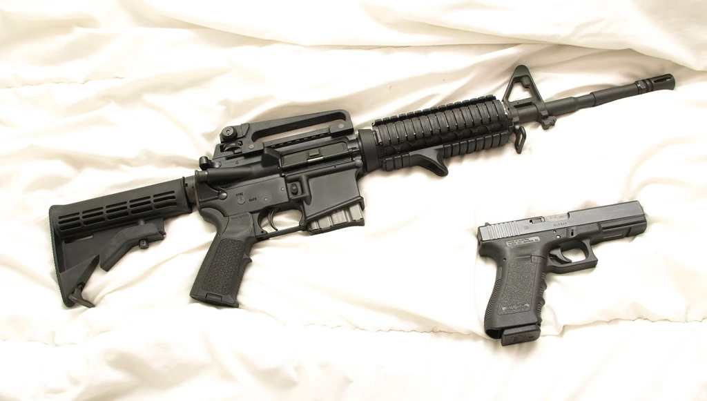 Guns Wallpapers High Resolution Pistol And Machine Gun Wallpapers ...