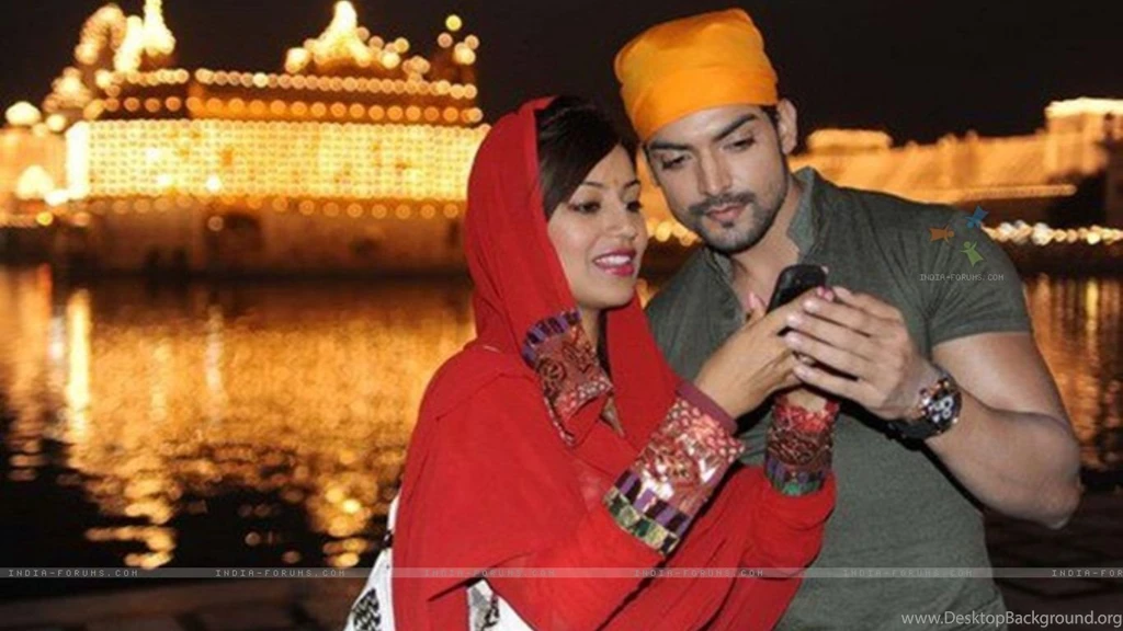 Wallpapers   Gurmeet And Debina At Golden Temple, Amritsar (201737 ...