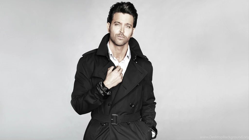 Bollywood Hot Actor Hrithik Roshan Latest Wallpapers