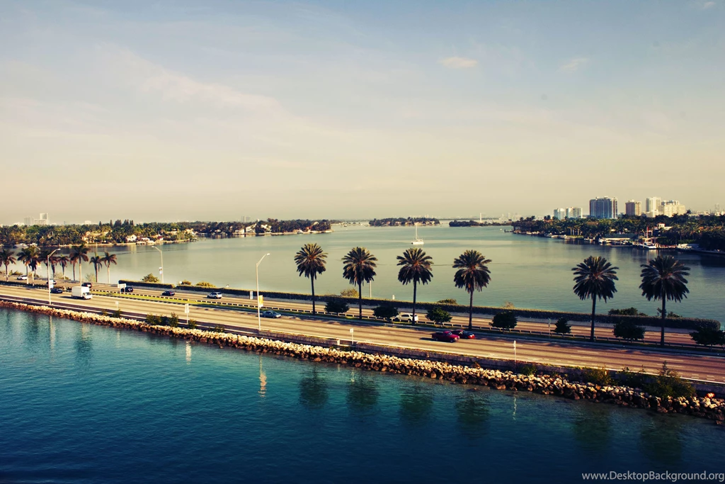 Miami Wallpapers: The City Skyline Across The Beach