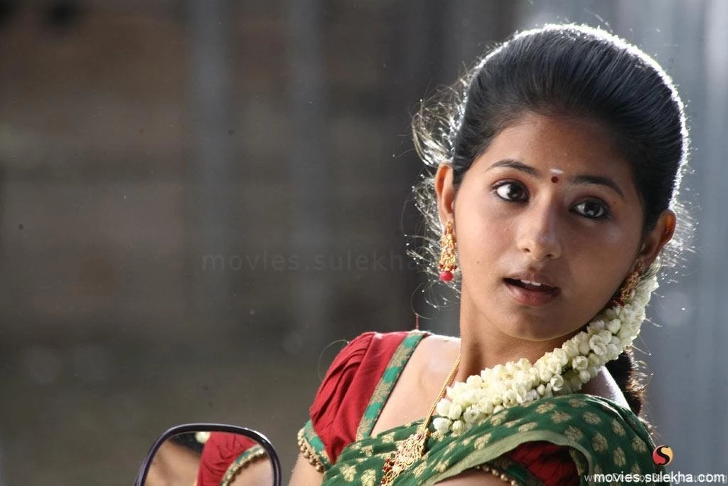 Reshmi Menon Tamil Wallpaper, Reshmi Menon Desktop Picture, Reshmi ...