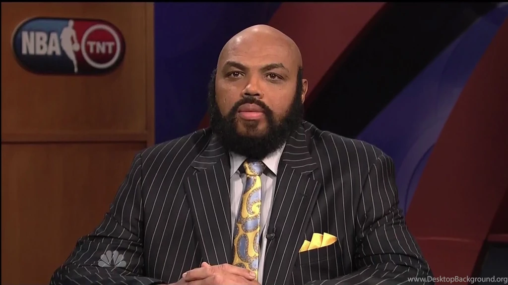 Charles Barkley Dressed As Shaq