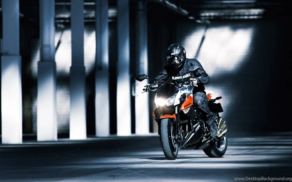Kawasaki Z1000 High Resolution Wallpapers