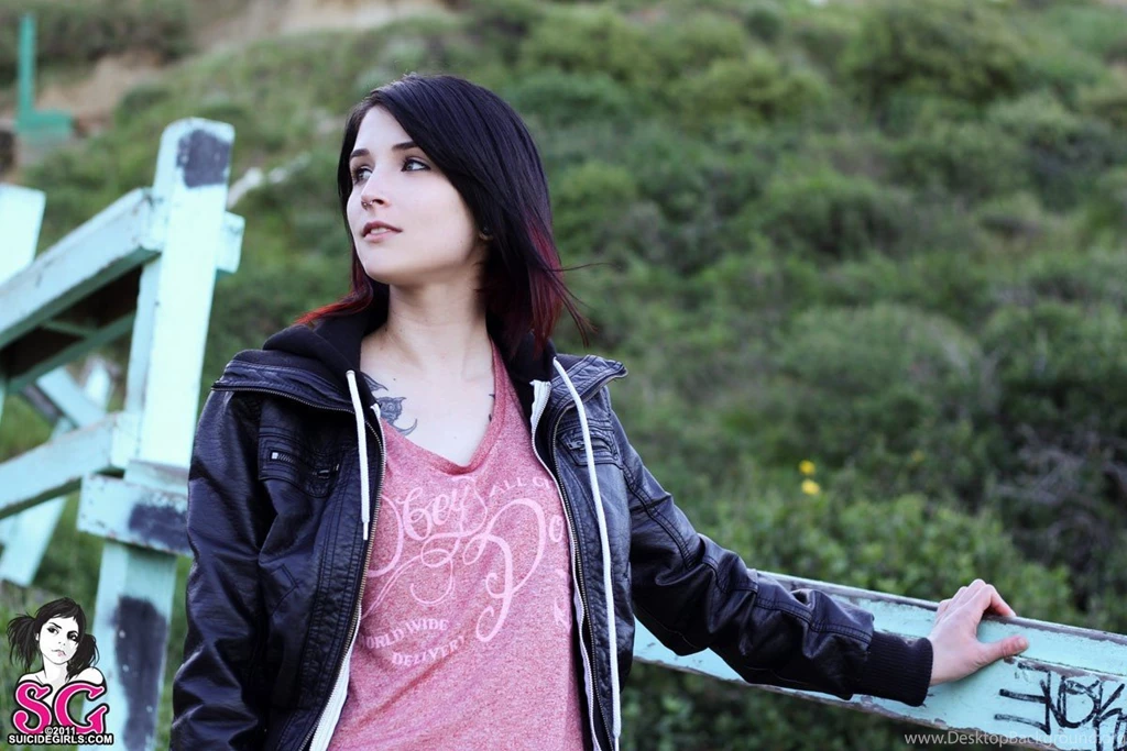 Suicide Girls, Women, Dyed Hair, Leather Jackets, Valhala Suicide ...