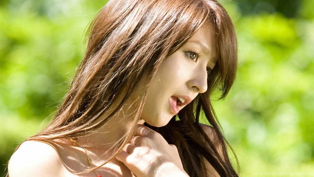 Leah Dizon Beautiful Wallpapers