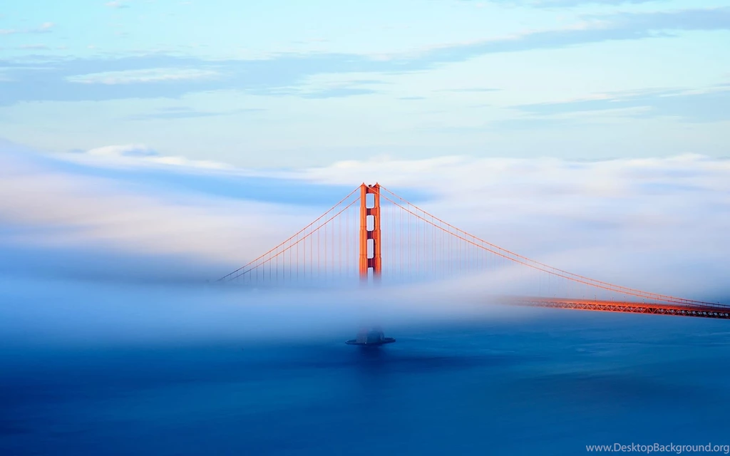 Golden Gate Bridge Covered In Fog Wallpapers HD