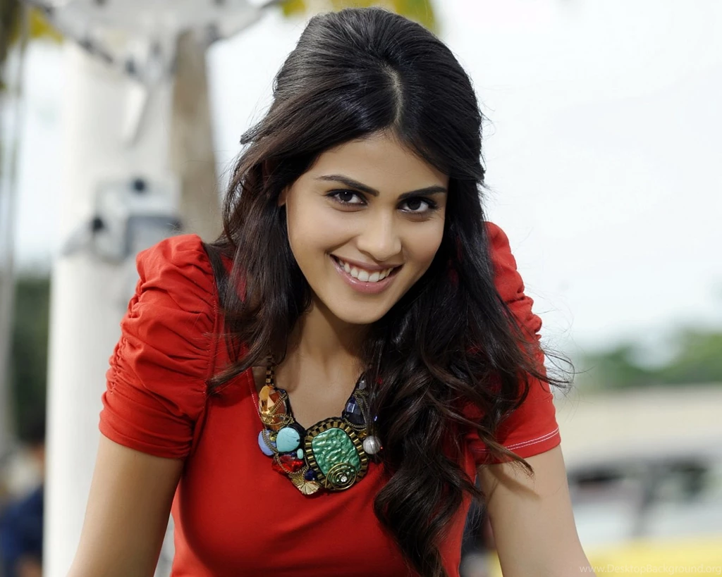 Genelia Photos Hot And Sexy Photos Of Genelia With Her New Hot ...
