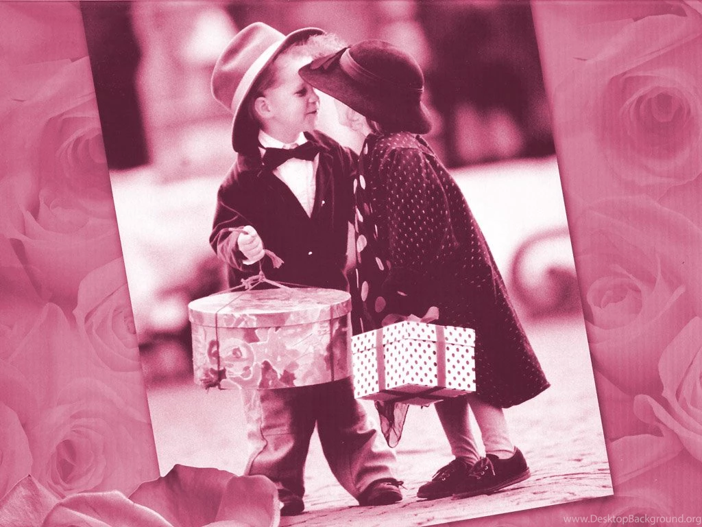 Download The Young Love Kiss Wallpaper, Young Love Kiss iPhone ...