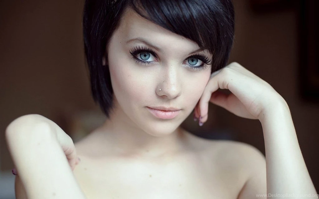 Top HD Melissa Clarke Wallpapers