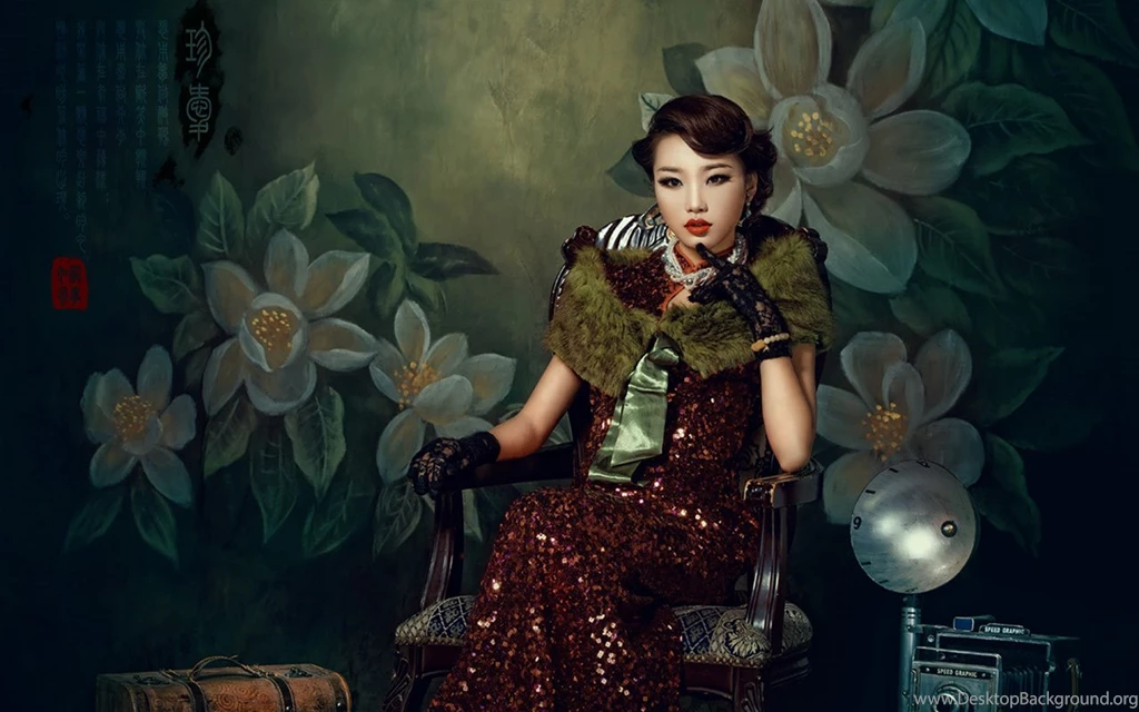 The Lantern Festival. Chinese Style Cheongsam Them － Chinese ...