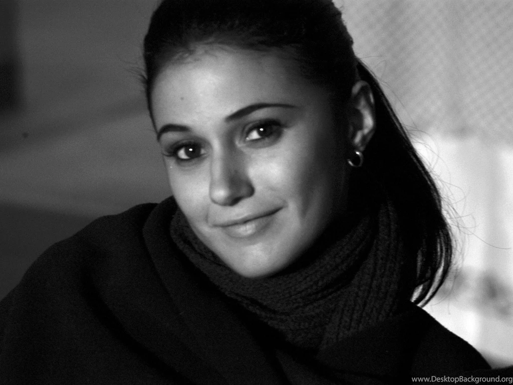 Emmanuelle Chriqui Wallpapers HD