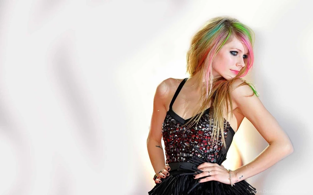 Gothic Avril Lavigne Free HD Widescreen Wallpapers