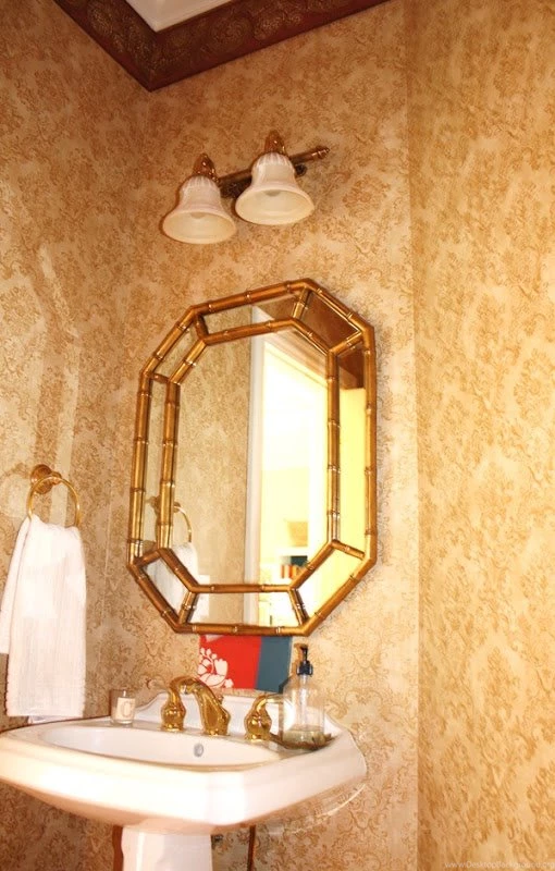 Removing Wallpaper: What Works?   Emily A. Clark