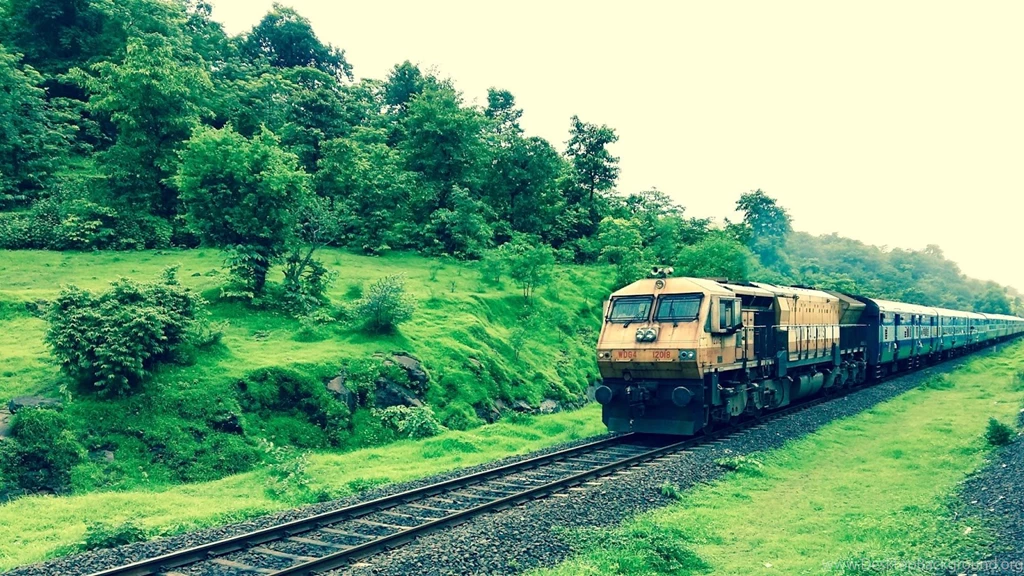 Pro TLH: Landscapes: The Brown Hues Of Arabia Vs The Greens Of Kerala