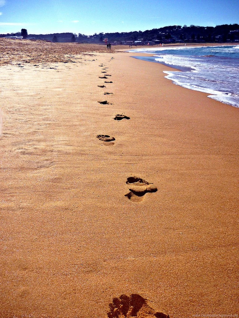 Footprints In The Sand By 1 Lilith 1 On DeviantArt