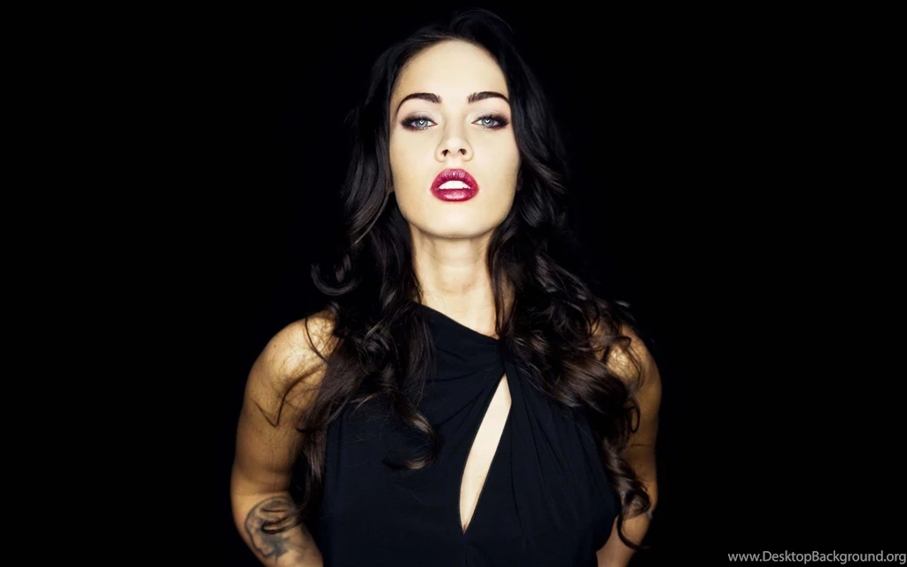 Hot Megan Fox Wallpapers