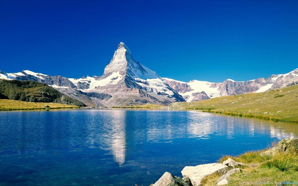 Free Best Pictures: Blue Lake And Mountain Scenery Wallpapers ...